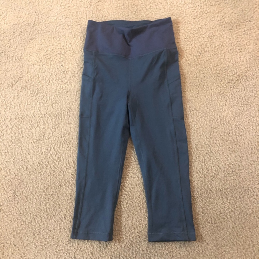 Patagonia lightweight pack out crop leggings